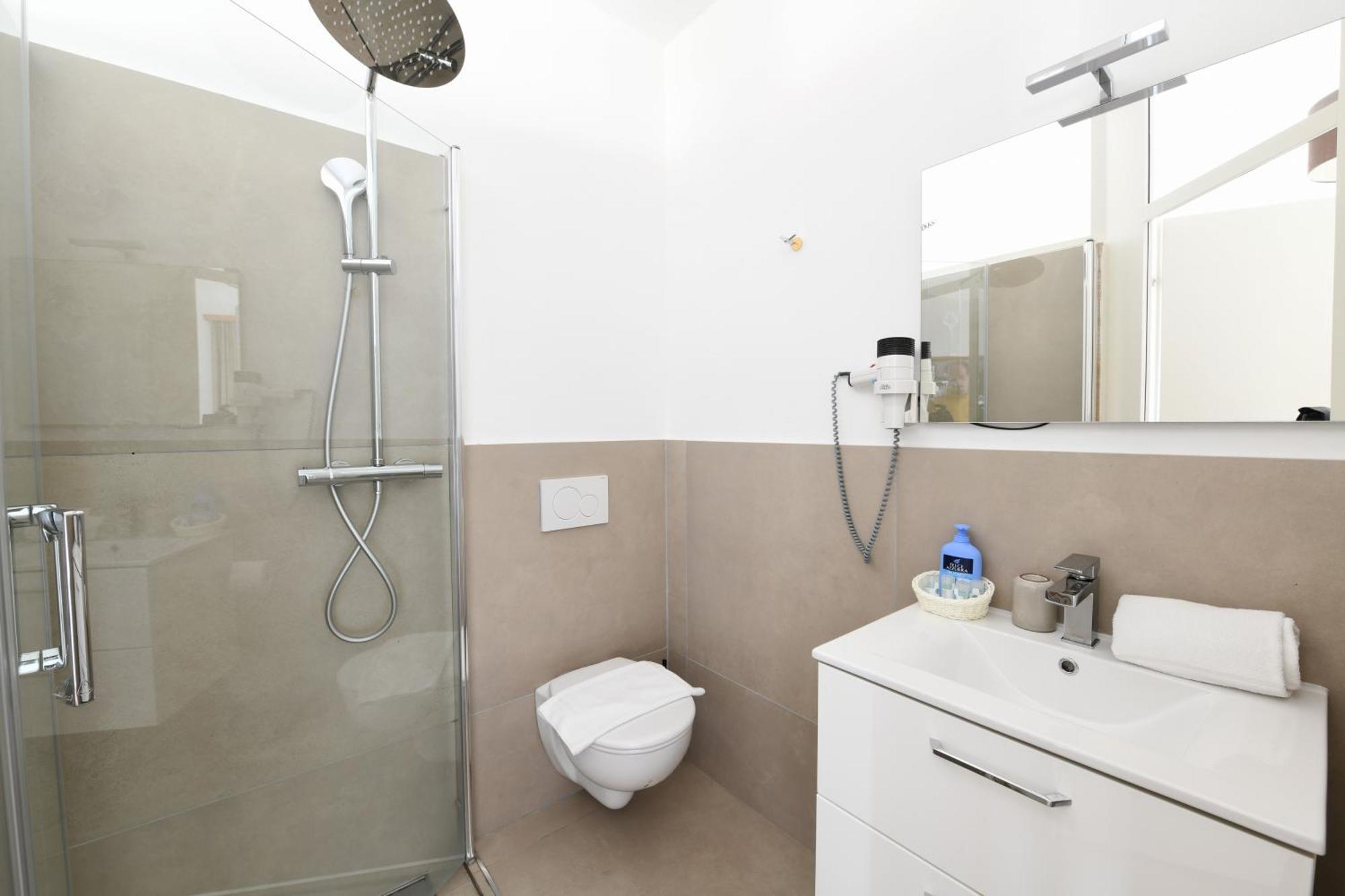 7Rooms - Self Check-In 24H Free Parking Losone Extérieur photo